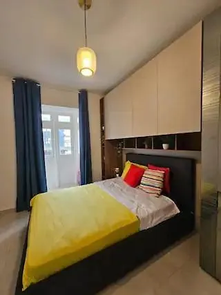 Apartment Near Valletta Ferry Two Bedrooms One Living Room Sliema Malta